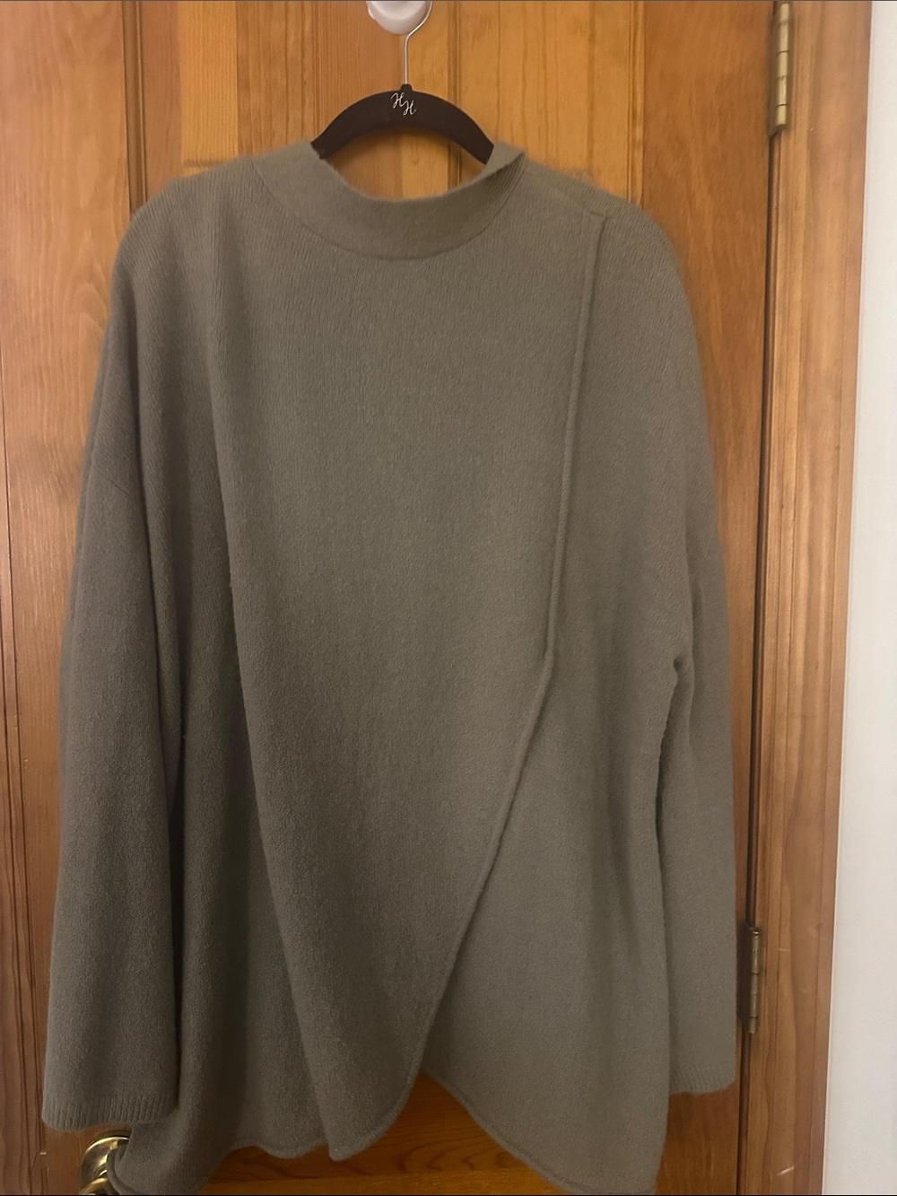 DG2 by Diane Gilman Olive Green Crew Neck Sweater